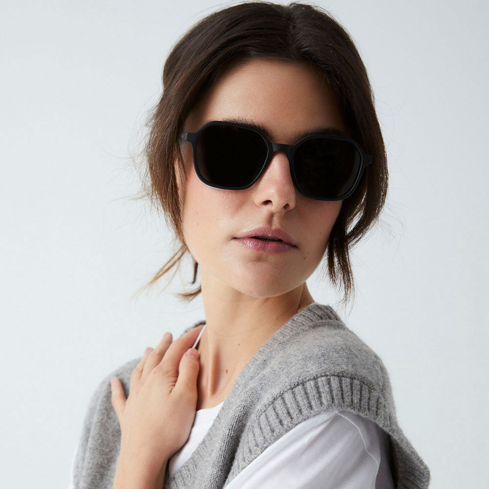Valle Black Matt